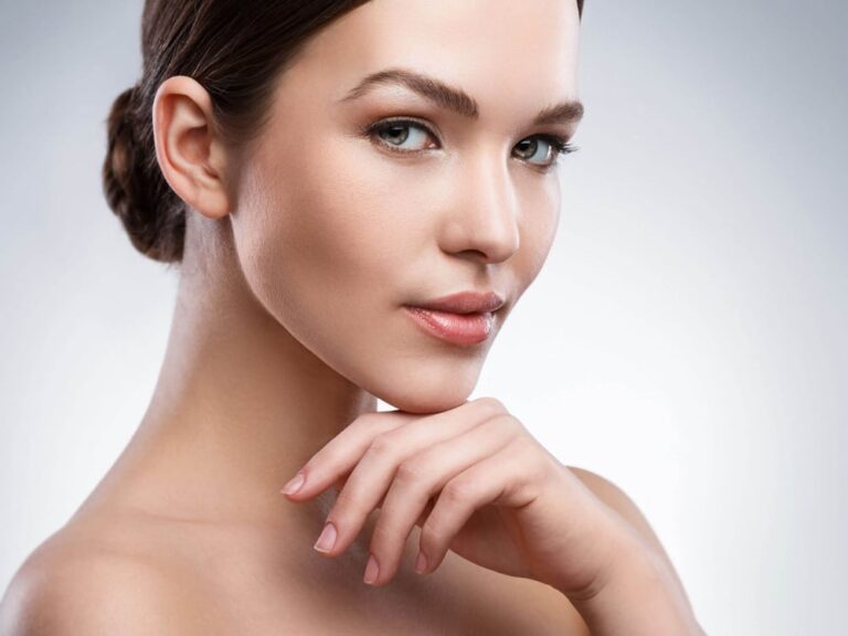 Unos Labios hermosos hacen un rostro armónico y acorde a sus proporciones.